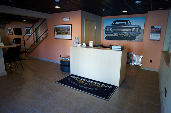 Lobby Portland Motor Club is run by automobile professionals who are here to give you and your vehicles the best possible service.